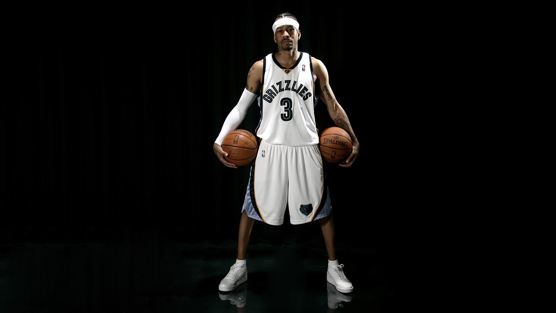 热火防守强硬,团队配合默契,热火防守反击