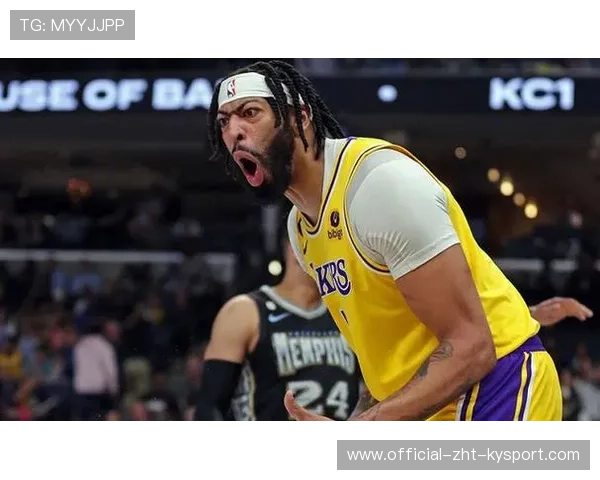 牛仔防线制造关键失误，轻取胜利，牛仔防缩