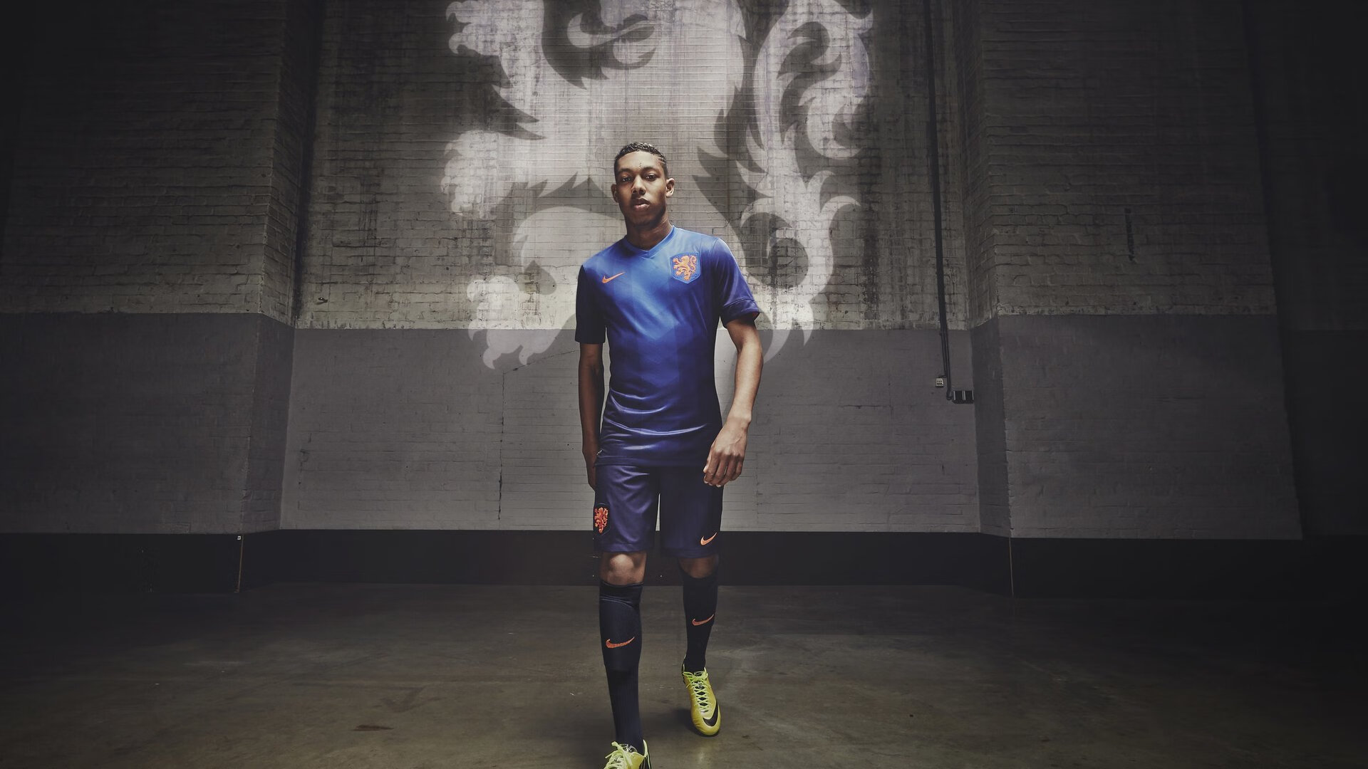 意外！前国安主帅现身俱乐部，有望第四次执教球队，前国安主教练